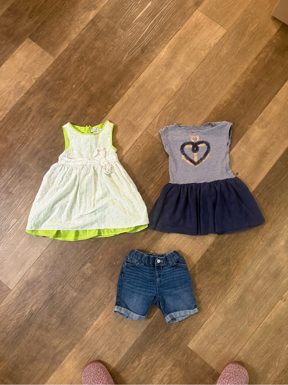 Girls clothes size 4/4T